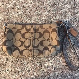 NWOT coach wristlet